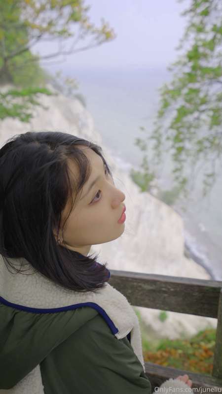 🕊🕊🕊

山，海与我 2