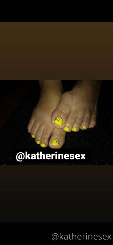 Here's a Nail Special Hands 💅🧡 and Feet 👣💛 I hope you like i.. 2
