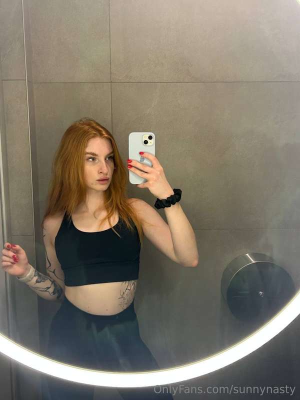 lооkіng іn thе mіrrоr, і cаtch mysееlf thіnkіng...whаt dо yо..