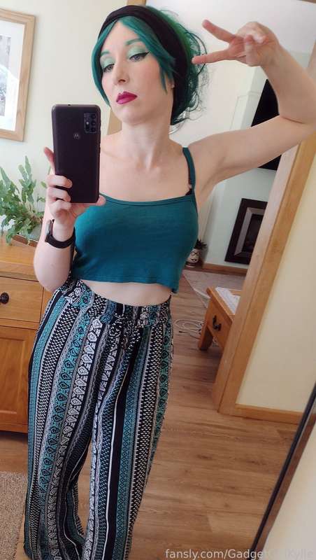 Gadgetgirlkylie - Fansly - 28 Aug, 2023