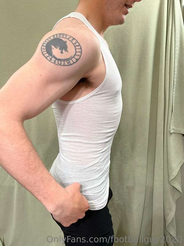 The flexing specialist! 2