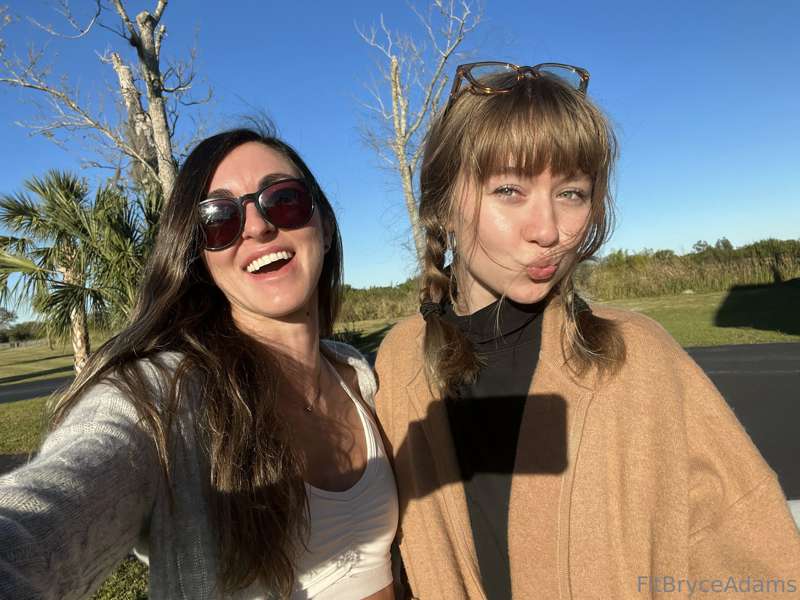 With my girls Kali (@brycesgfkali) & Elle (@brycesgfelle)! B.. 1