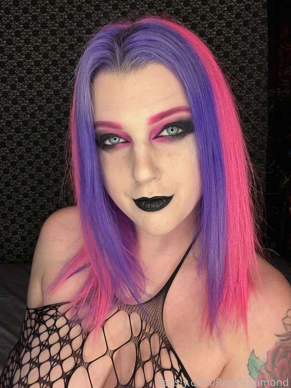 Roxxidiamond - Fansly - 17 Sep, 2024 23