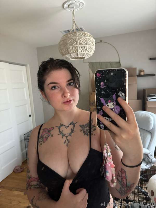Have you ever done anything in front of a mirror? 👀