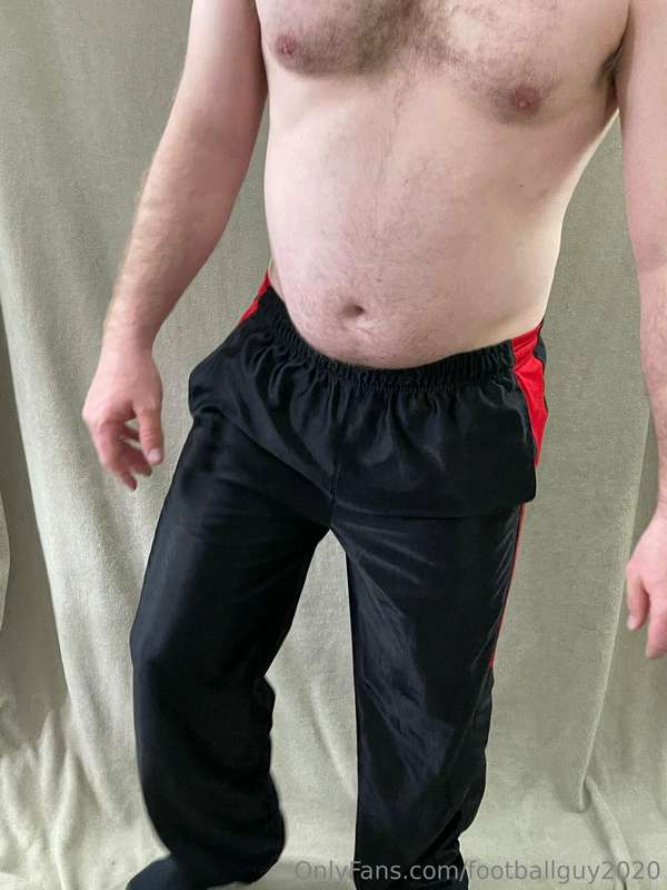 The Shirtless Sarge - Showing off the SARGE bod! Set 11 17