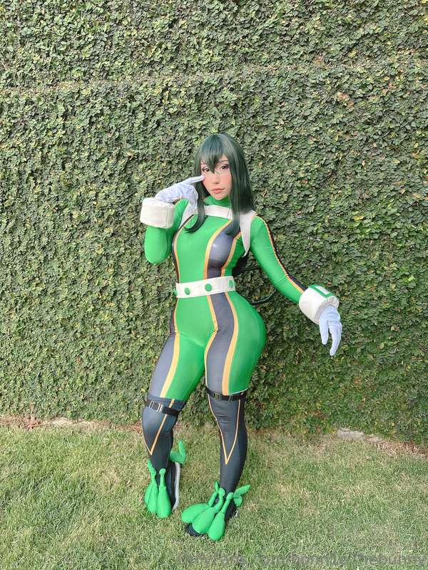 Would you rather...A - Get tongue-tied by my Froppy skills 👅.. 2