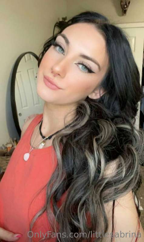 She’s waiting to do customs videos for you! @babysitter69 is..