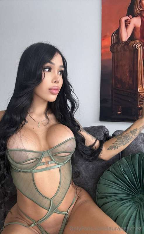 Step into my fantasy for a little while…💋