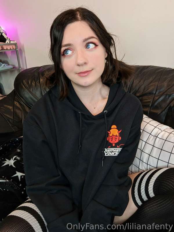 Hey perv... Did you think I wouldn't notice you checking me .. 14