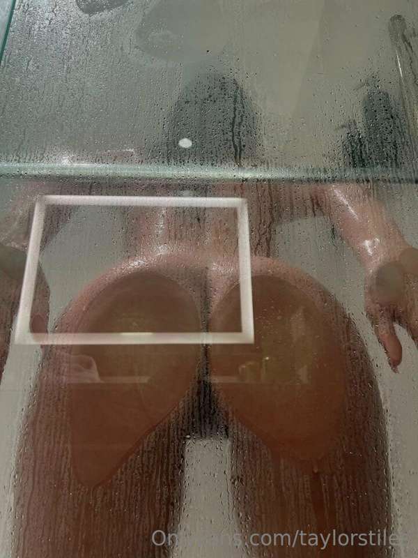 @allyken just sent me these photos from her vacation, saying.. 1