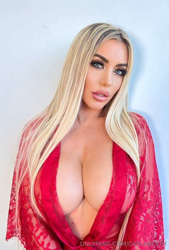 Take advantage of my video call offer right now 🥵😘 Go to the..