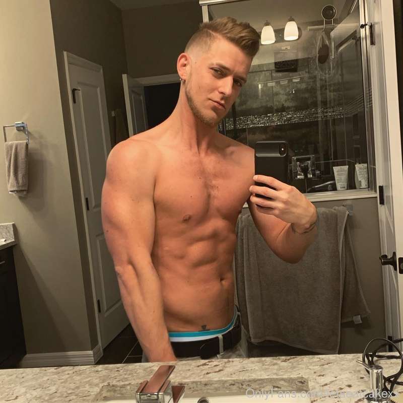 New haircut and style! What do you guys think? 😇