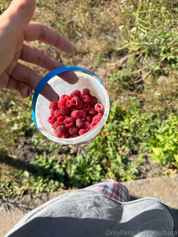 Fruits are the best dessert for me! I care about my health a.. 2