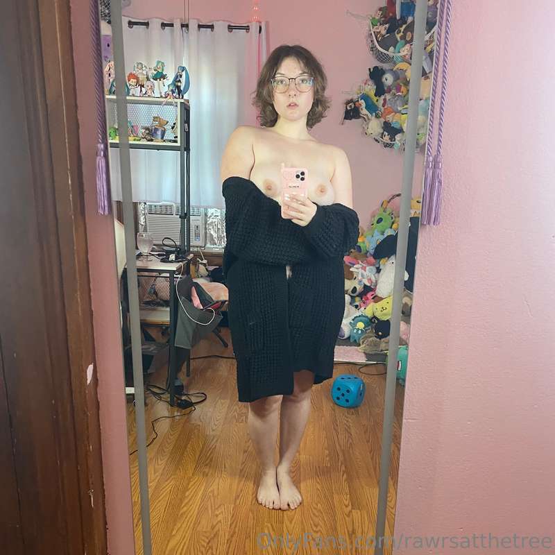 I get a little carried away taking mirror selfies lol 13