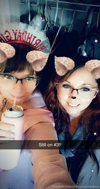 Happy happy birthday to my most beautiful BFF~ I have presen..