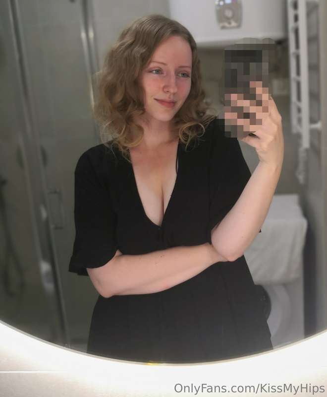 Boobs out in second pic 