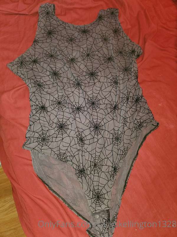 Which one should I wear tonight? 1