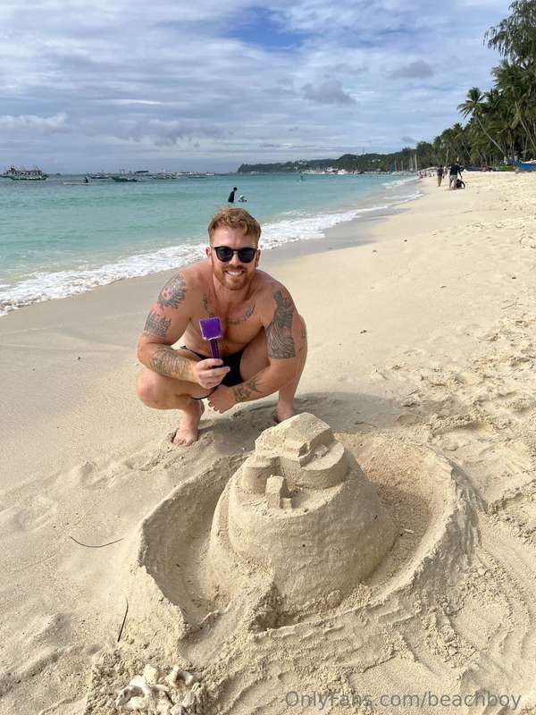 Hi baby! I’m busy in paradise… just a lil dump of content he.. 2