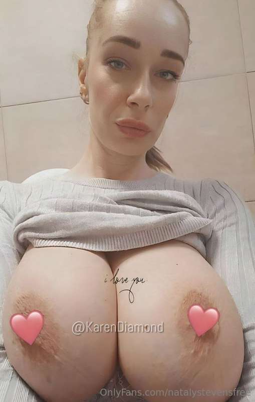 @KarenDiamond'ꜱ ᴍᴇʟᴏɴꜱ ʙᴏᴜɴᴄɪɴɢ ᴀʟʟ ᴀʀᴏᴜɴᴅ?😳 ɪᴛ'ʟʟ ʙᴇ ɪᴍᴘᴏꜱꜱ.. 1