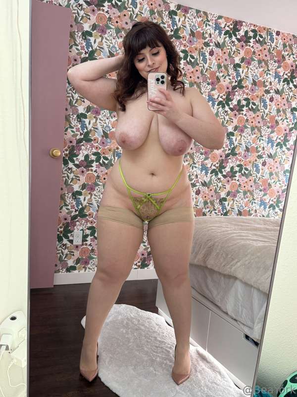 Still obsessed with this lingerie set!  2