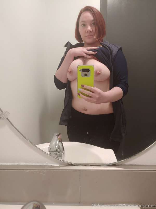 Last titty Pic from work for the year