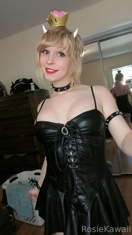 Bowsette Cosplay x 5/10 x 40 photos this post x More tomorro.. 20