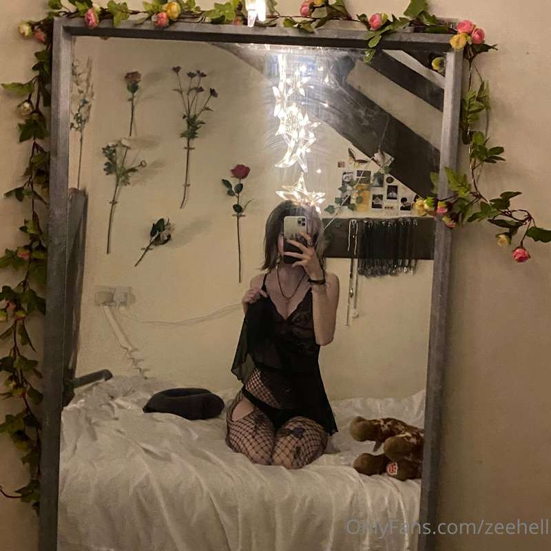 just got railed in this outfit 💕 (bought for me by a sub on .. 3