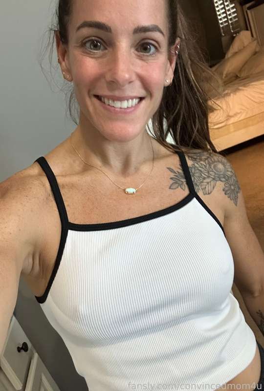 Convincedmom4U - Fansly - 23 Nov, 2024