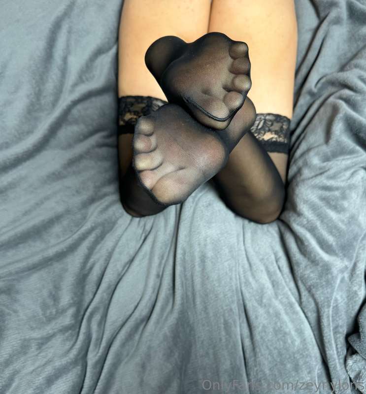 Wenn du nur so mit mir im Bett liegen könntest und mich rich..