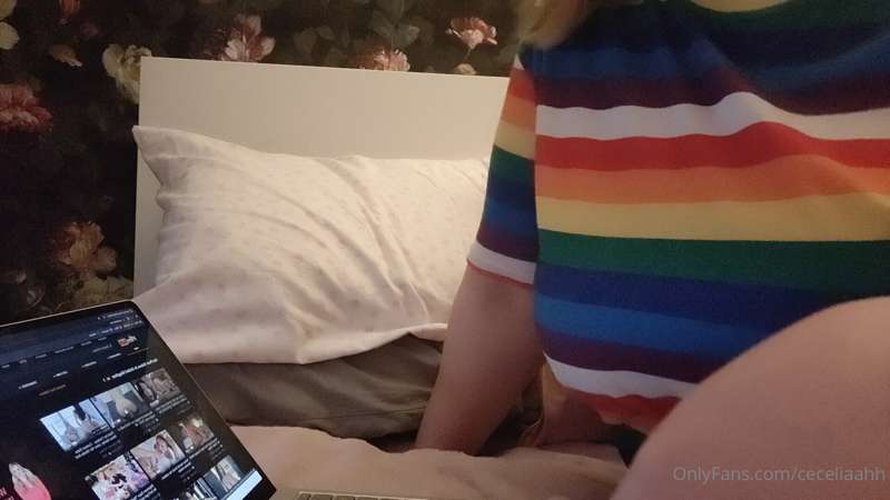 Ever wanted to watch porn with someone? 😜Why don't you join ..