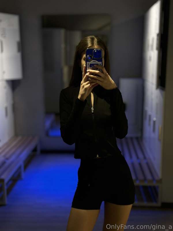 Locker room vibes 💪 Who’s ready to hit the gym? 🏋️‍♀️🔥