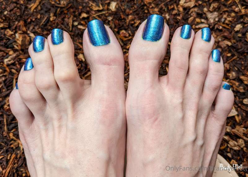 Happy Toesday 💙