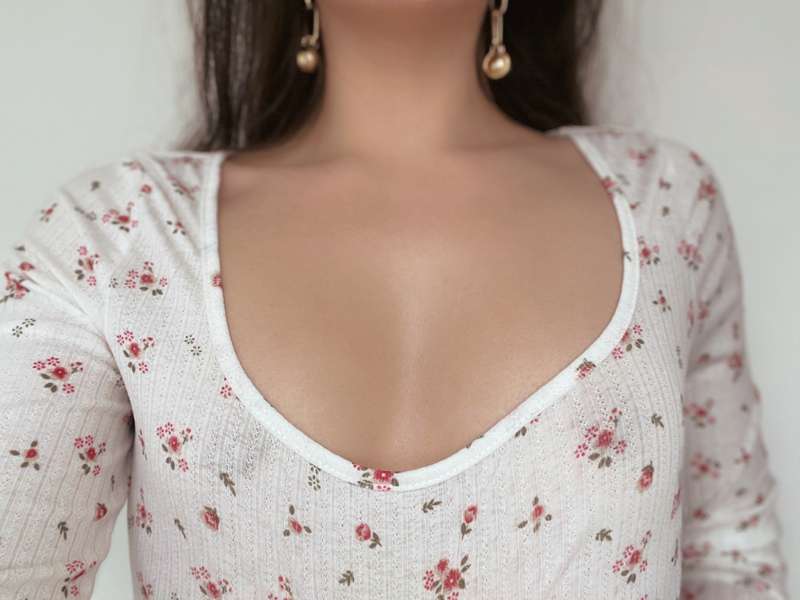 Swipe right to free the nipples 🌸👉🏻

Like this post if you l..