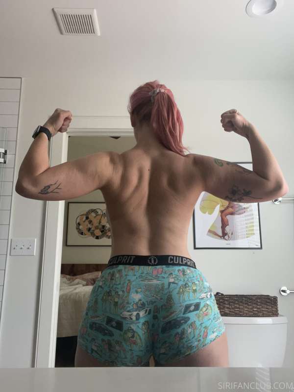 I am killing it in the gym lately! SO pumped about all of my.. 3