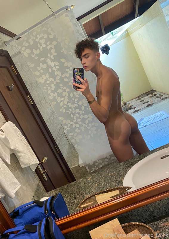 Romeo_Twink - Onlyfans - 18 Dec, 2020