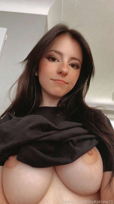 Kittykatrina_21 - Fansly - 21 Jun, 2024 4