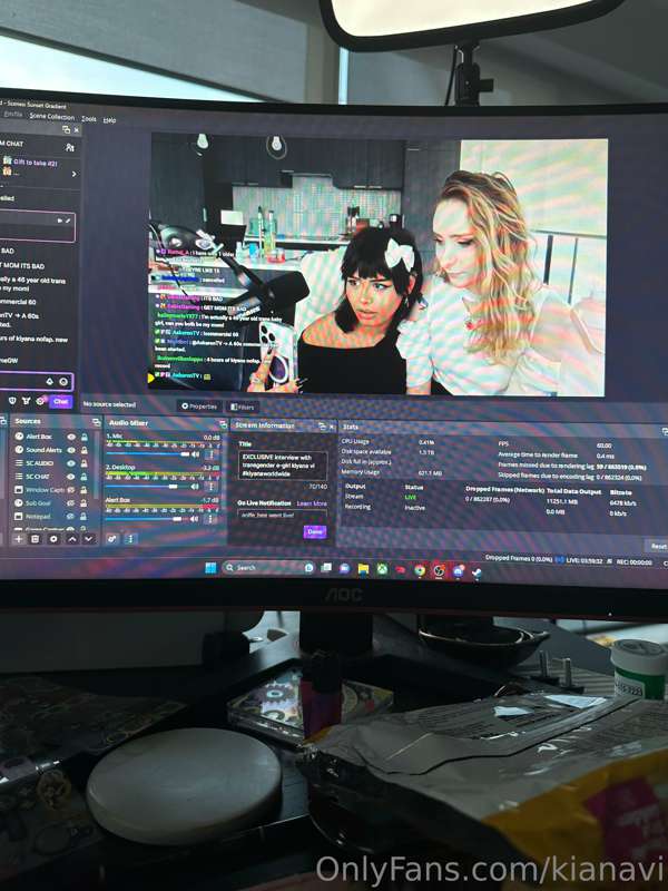 Some pics from today 😸

I’m just hopping into bed now 🥰 
Me .. 5