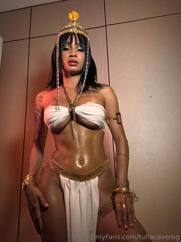 My body is full of oil to give you a dance, would you accept..