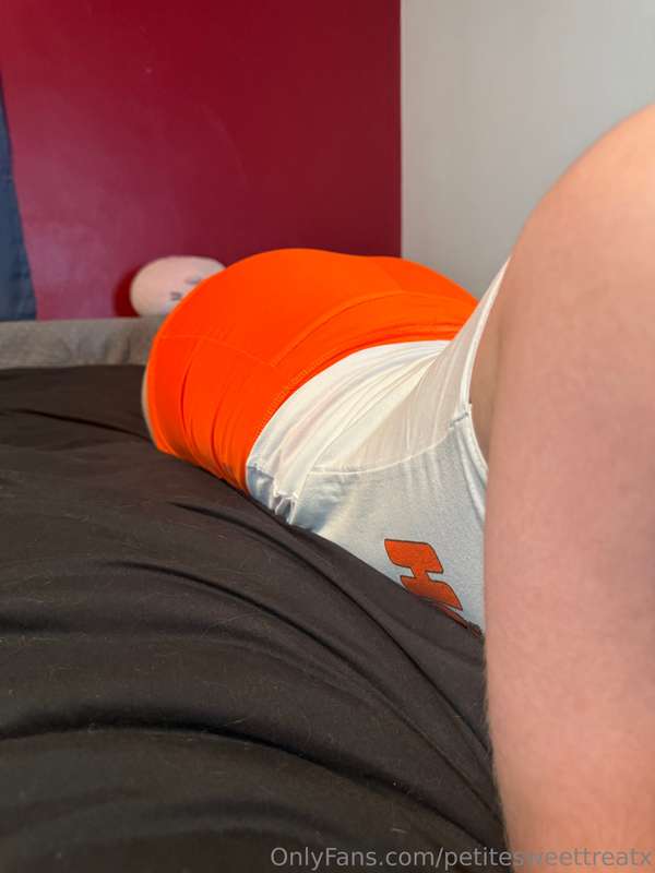 Starting a new job, does the uniform fit okay? Why was this .. 23