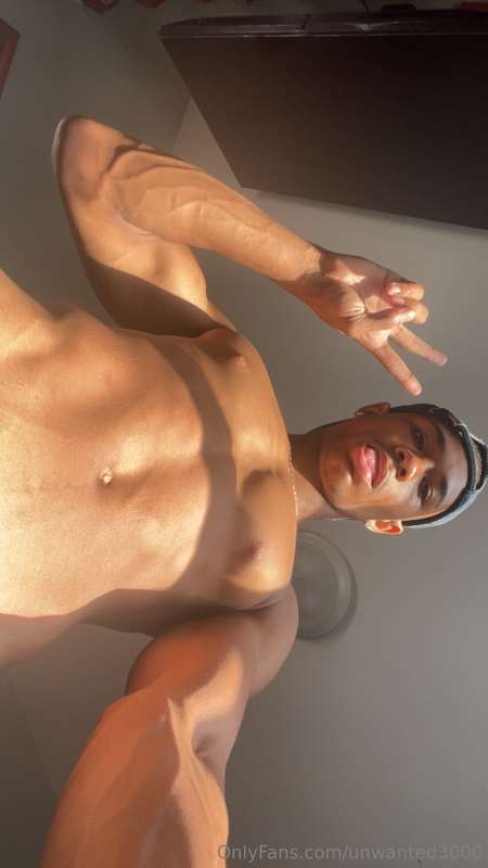 HOW YALL BEAUTIFUL PEOPLE DOING TODAYY??? 