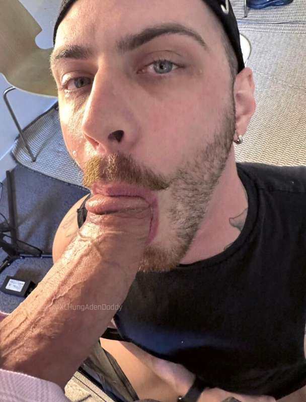 GO SUB @xlhungadendaddy 🔥 OPEN WIDE FOR DADDY BOY 😈https://o..