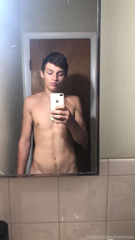 Just before The shower had me looking right🥵