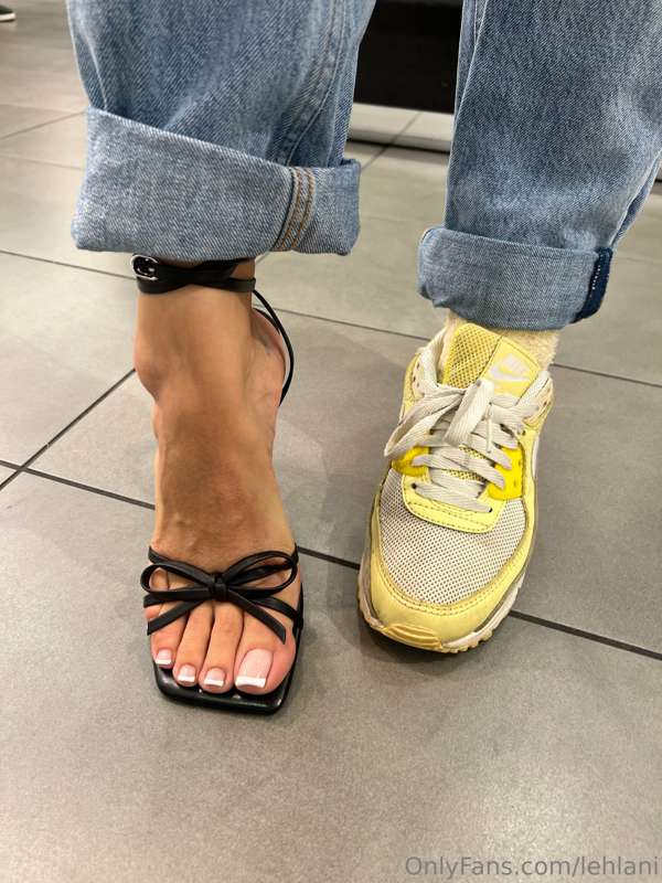 I haven’t bought new heels in a long time 😈💕 I thought you g.. 2
