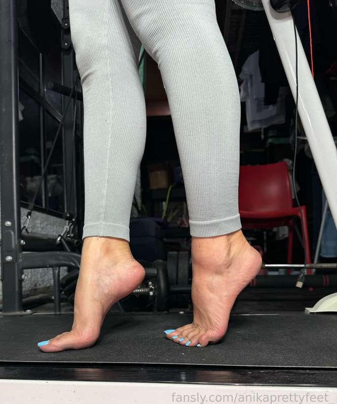 Anikaprettyfeet_ - Fansly - 12 Jul, 2025 22
