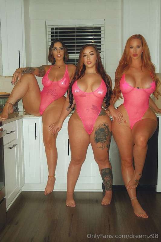 did you catch the nastiest 3sum I sent you in your DMs?😏😈