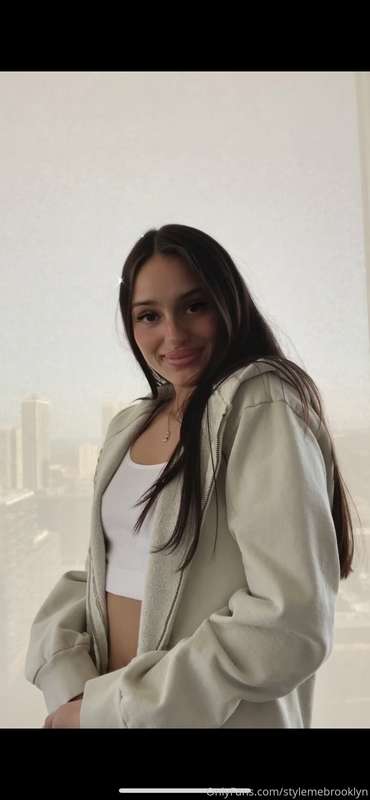 🌞ZIP-UPS🌞 Zip-ups are so nice to have especially in spring w.. 2