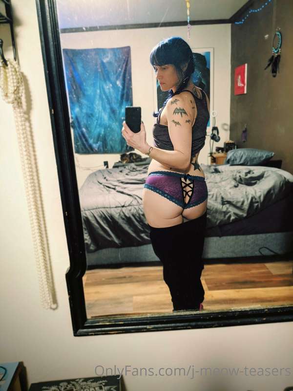 J-Meow-Teasers - Onlyfans - 30 Mar, 2022
