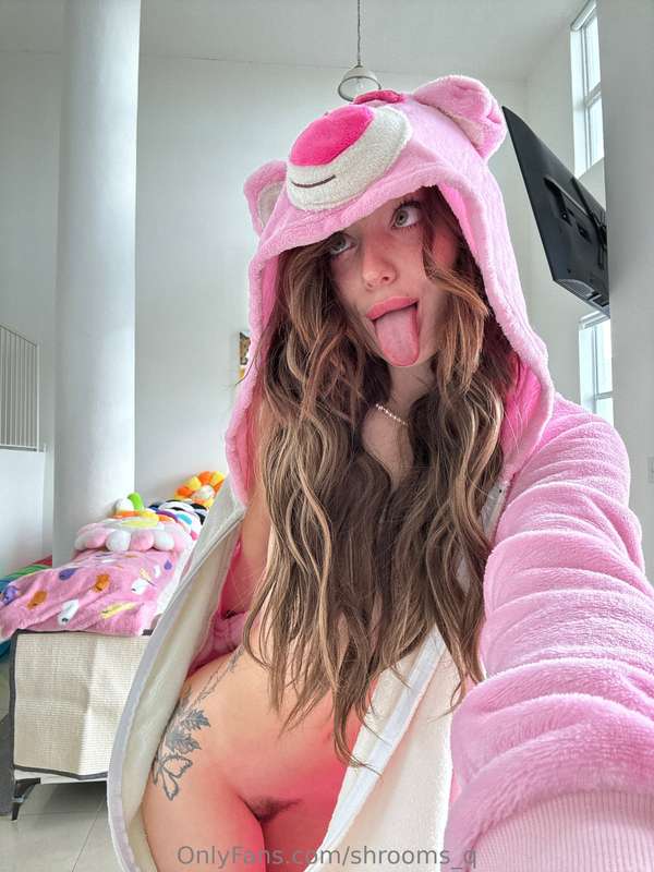 WANT ME TO MAKE A VIDEO JUST FOR YOU???customs are being mad.. 9