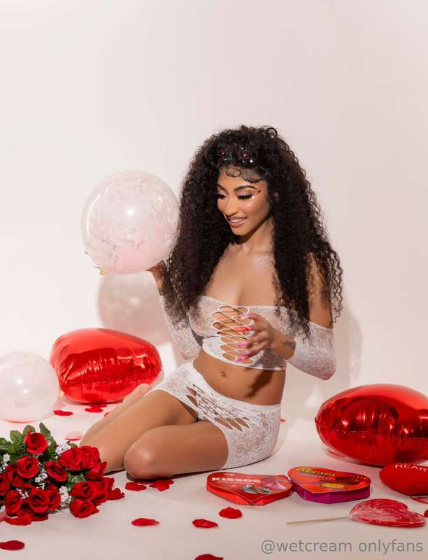 hugs, kisses & valentine wishes 💌! 6