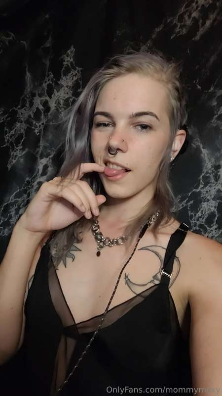 It's my birthday this week! Leave a tip under this post if y..